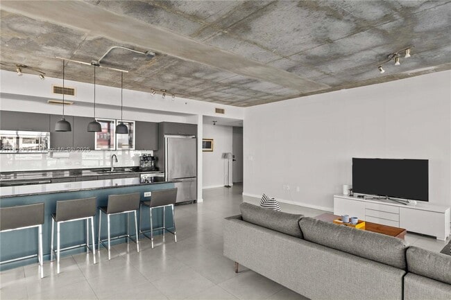 Building Photo - 3470 E Coast Ave