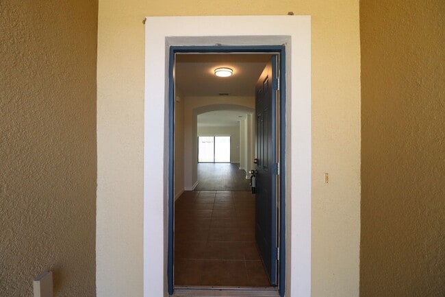 Photo - Easy Living 3/2/2 House