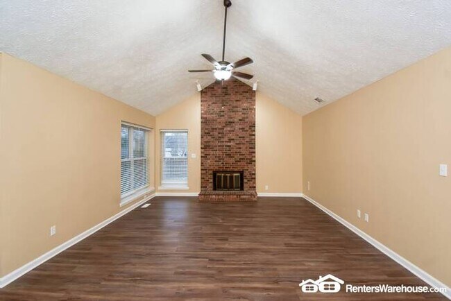 Foto del edificio - PRICE DROP! Beautiful Eagle Creek area new...