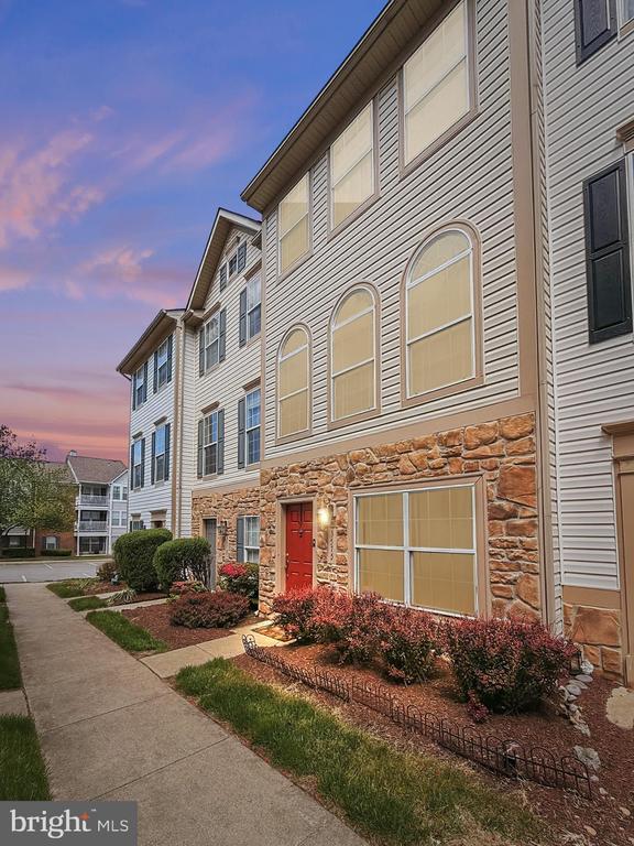 Building Photo - 3575 Sherbrooke Cir