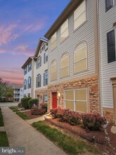 Building Photo - 3575 Sherbrooke Cir