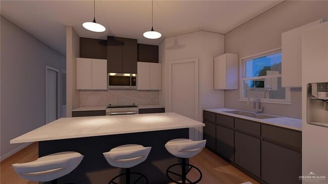 Building Photo - 700 N Alexandrite Ave