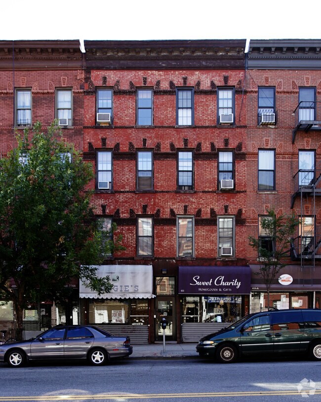 Building Photo - 411 7th Ave