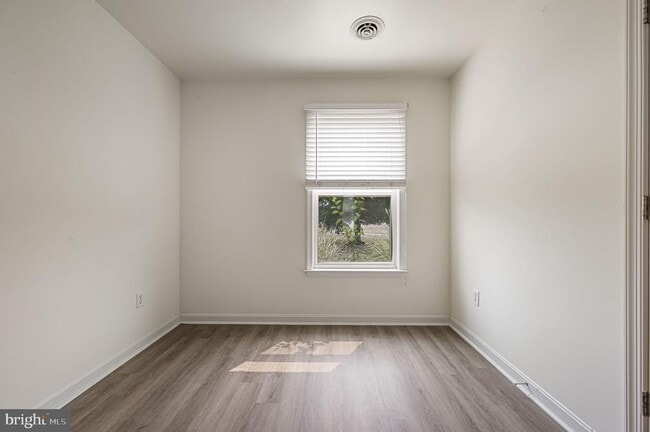 Building Photo - 49 Winding Wood Dr