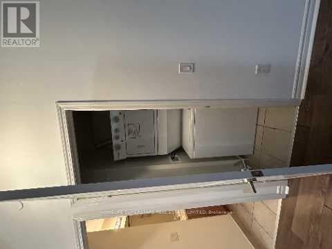 Photo du bâtiment - 349 Rathburn Rd W