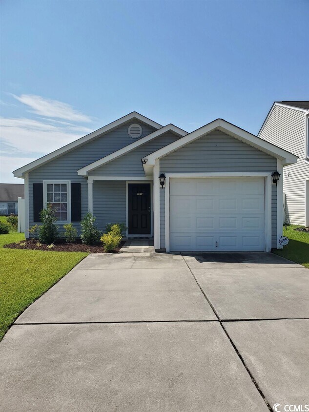Primary Photo - 907 Silvercrest Dr