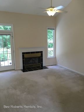 Building Photo - 203 Lochmere Forest Dr