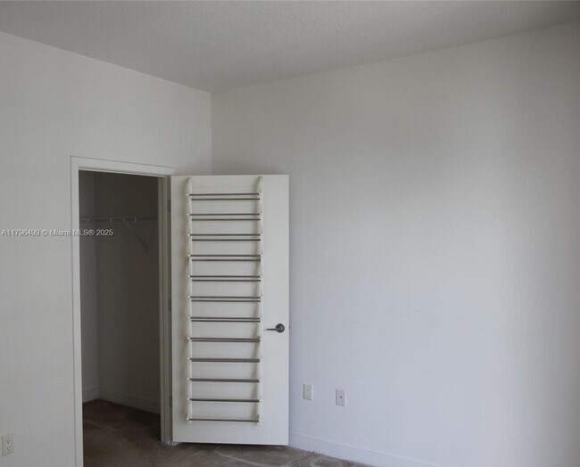 Foto del edificio - 1111 SW 1st Ave
