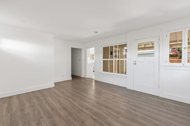 Foto del edificio - 1446 E Topeka St