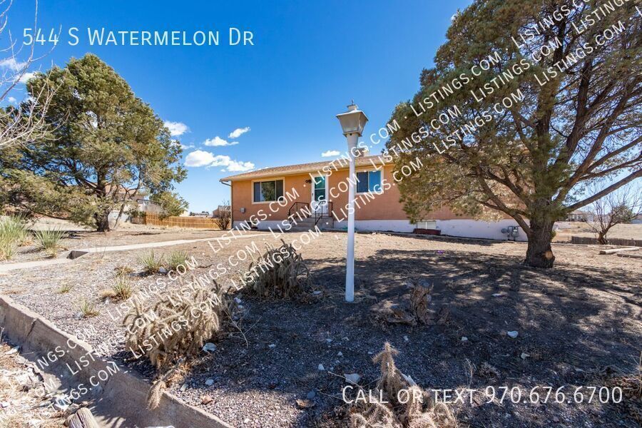 Primary Photo - 544 S Watermelon Dr