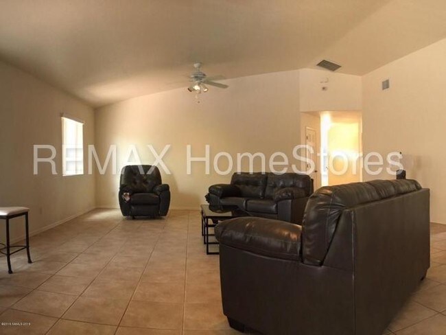 Building Photo - 1076 Tularosa Dr
