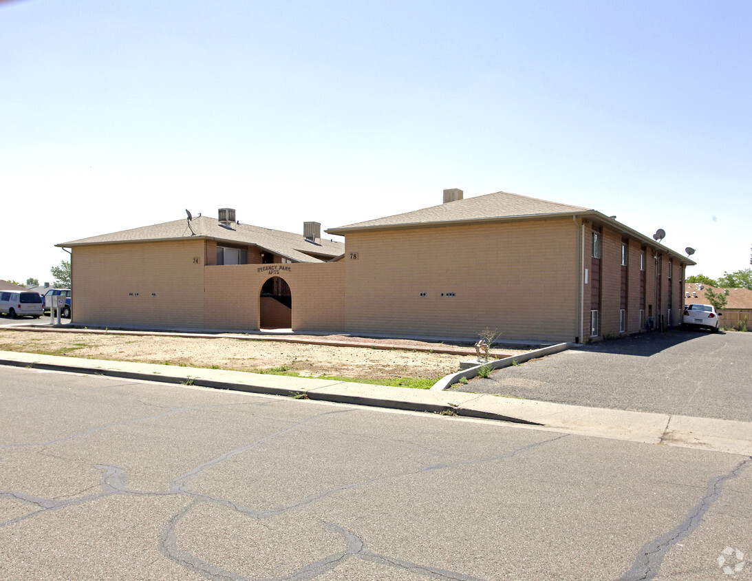 Building Photo - Regency Park Apartments