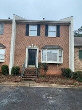 Building Photo - 250 Cleveland Rd