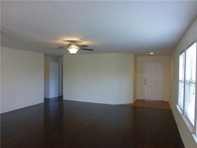Building Photo - Adorable 3 bedroom home in Round Rock!