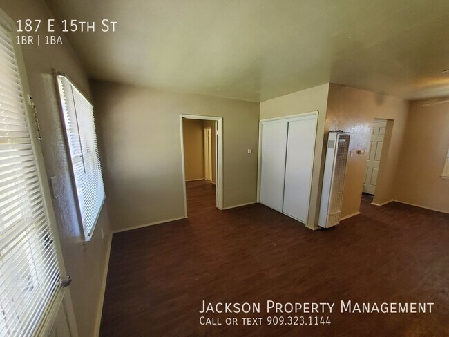 Foto del edificio - Great One Bedroom One Bathroom