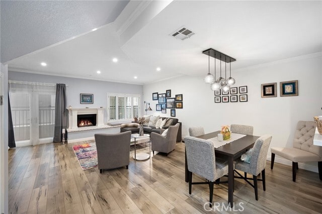 Foto del edificio - 13041 Moorpark St