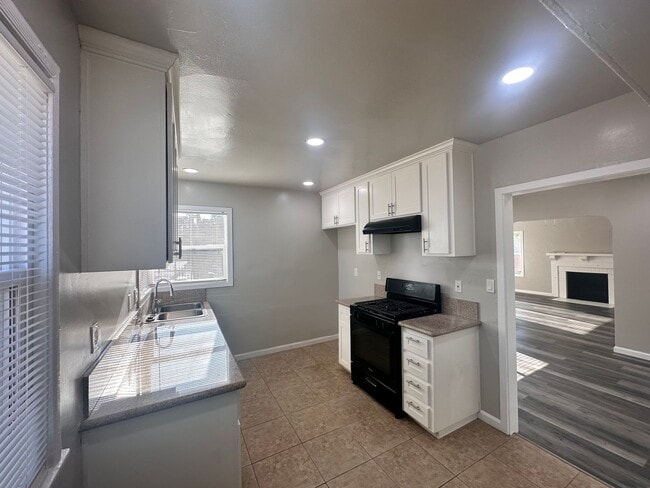 Building Photo - Available Soon!