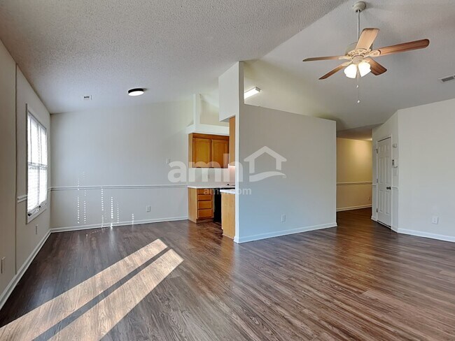 Building Photo - 1738 Ammons Dr