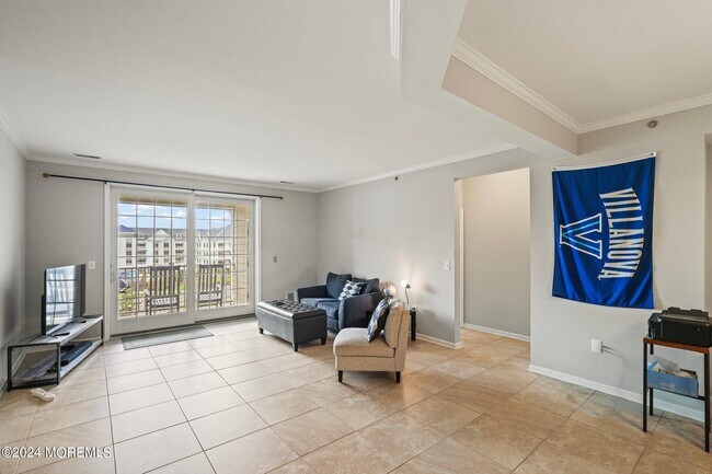 Building Photo - 33 Cooper Ave