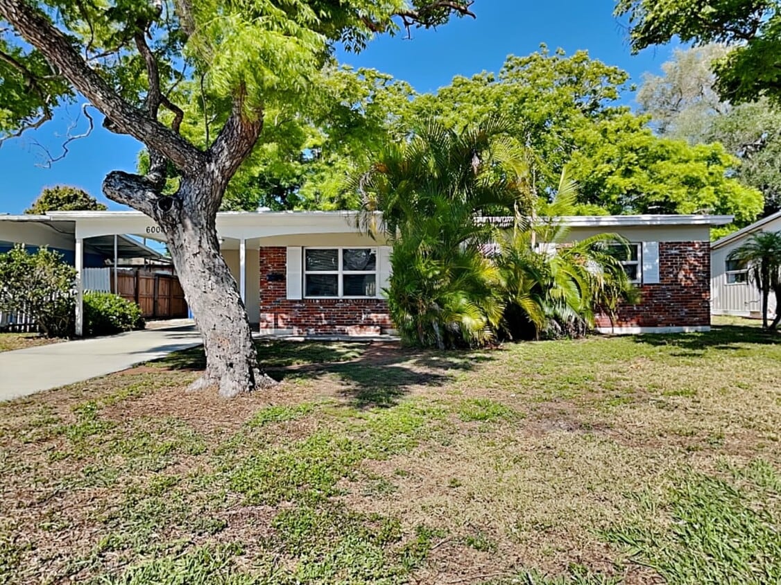 Primary Photo - 6006 El Dorado Dr