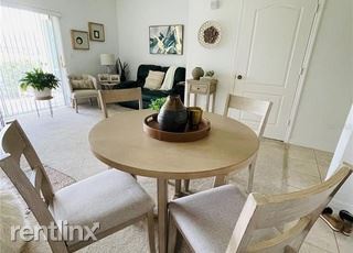 Foto del edificio - 9315 Flowering Cottonwood Rd