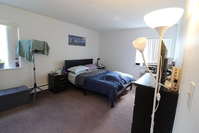 Building Photo - 1.0 bedroom in Cambridge Massachusetts 02139
