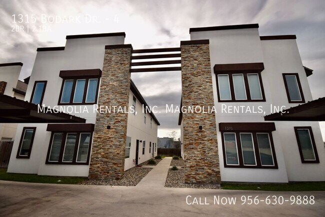 Building Photo - 1315 Bodark Dr