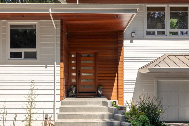 Foto del edificio - 101 Endlich Dr