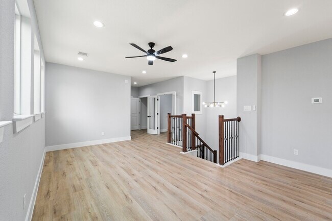 Building Photo - 6631 Foster St