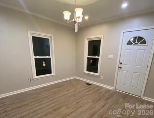 Building Photo - 135 Mill Rd