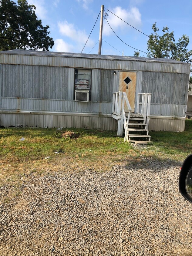 Building Photo - 228 Blanchard St