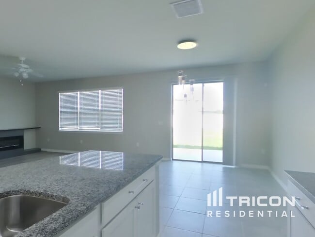 Building Photo - 6316 Dutton Dr