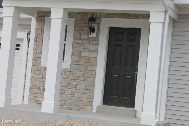 Building Photo - 3 br, 2.5 bath House - 515 Spur Rd