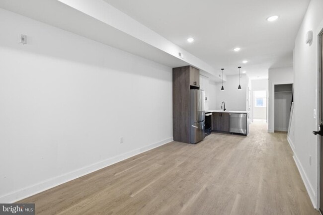 Building Photo - 2330 N 16th St
