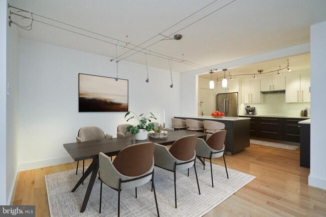 Foto del edificio - 1800 Old Meadow Rd