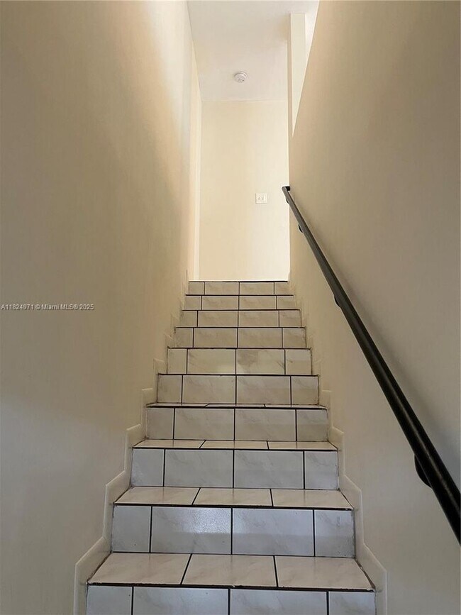 Foto del edificio - 1419 SW 22nd Ave