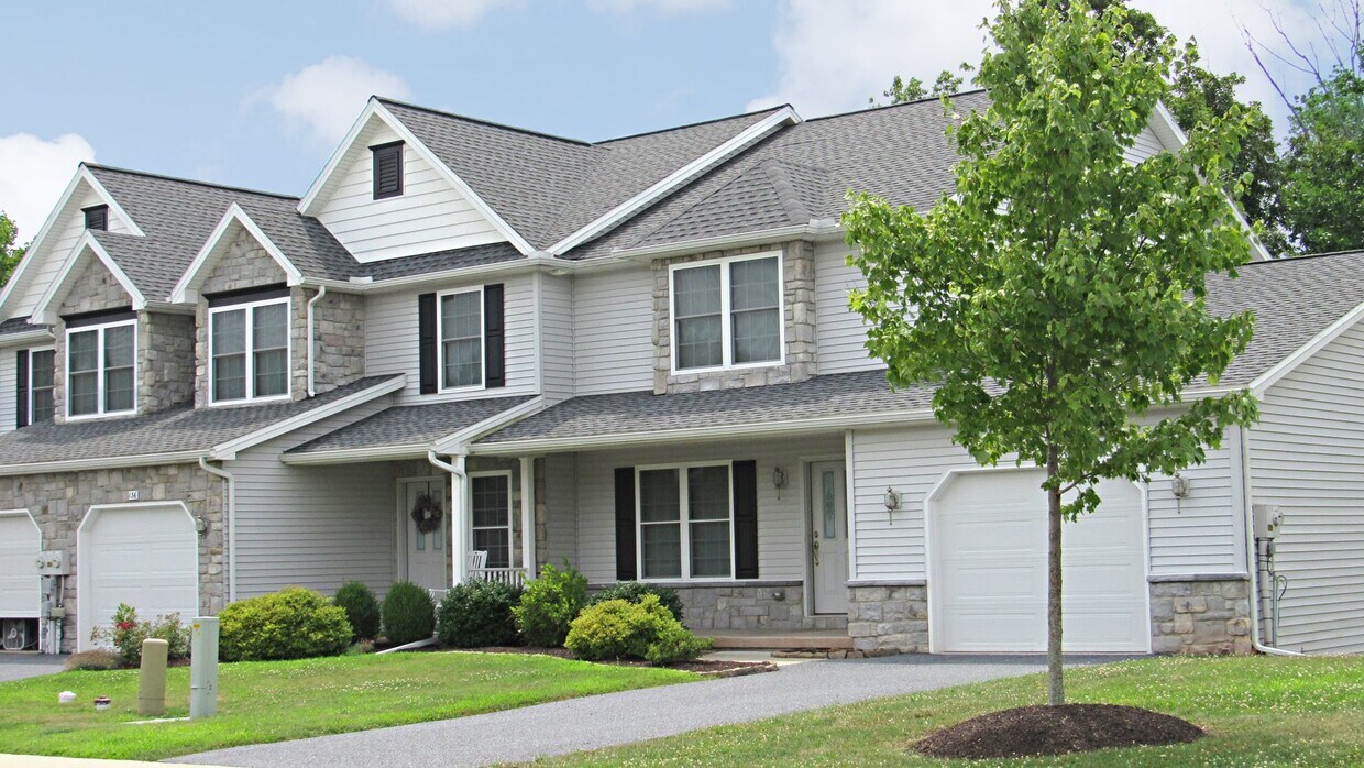 Primary Photo - 102 Scully Pl