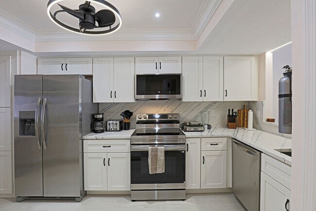 Foto del edificio - 11921 Seabreeze Cove Ln