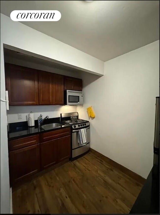 Foto del edificio - 123 E 18th St