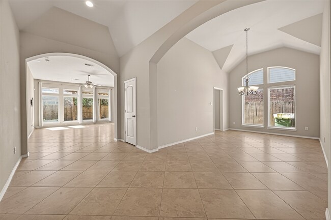 Building Photo - 13612 Evening Wind Dr