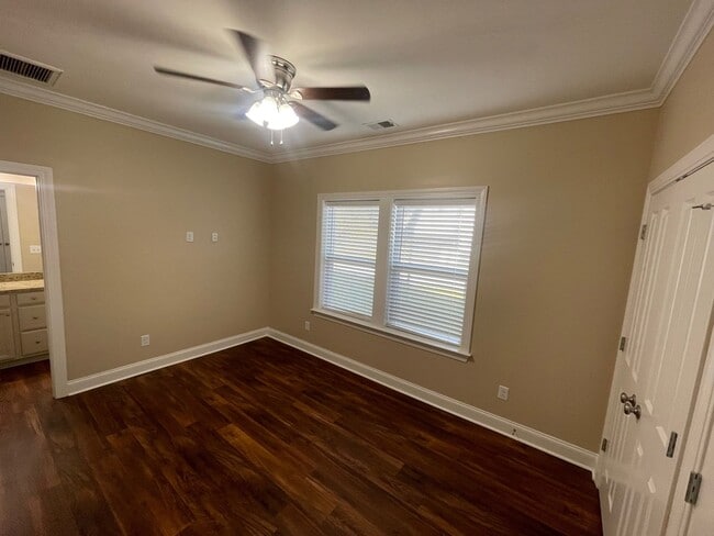 Foto del edificio - Beautiful 3bed, 2bath Home in Park Circle