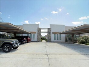 Building Photo - 2808 Sabercat Ave