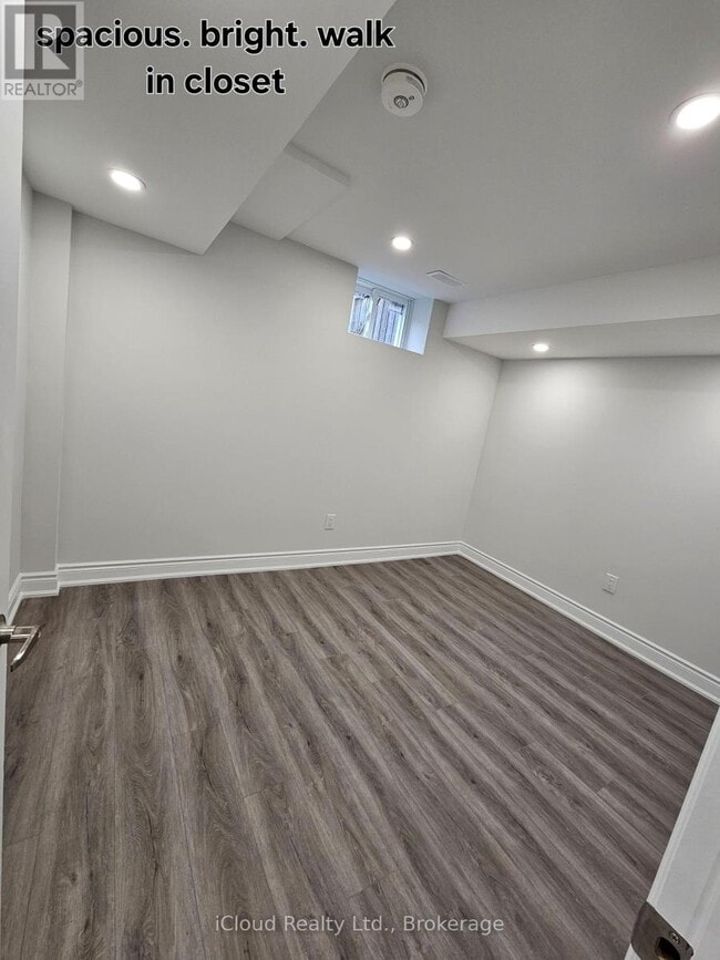Building Photo - 95 Northglen Blvd