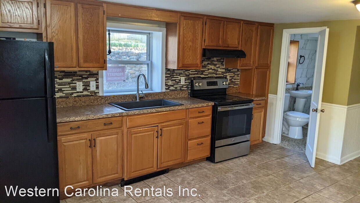 61 S Country Club Dr, Cullowhee, NC 28723 House Rental in Cullowhee