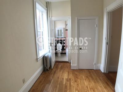 Building Photo - 1 bedroom in Cambridge MA 02138