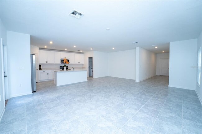 Building Photo - 581 Bell Prairie Cir