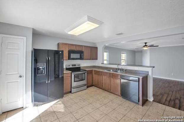 Foto del edificio - 9010 Oakwood Park