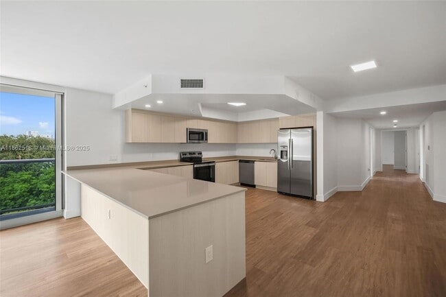 Foto del edificio - 1500 Bay Rd
