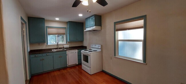 Foto del edificio - 935 Robin Ct