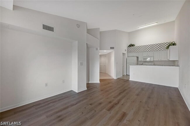 Building Photo - 4122 Residence Drive